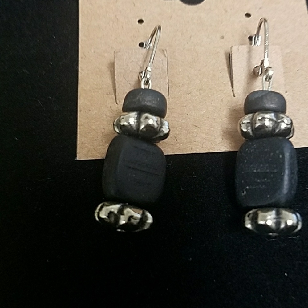 ❤3/$15 NWOT handmade earrings